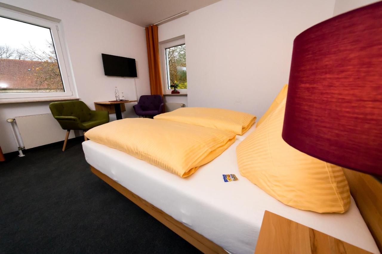 Wohlfuehlhotel Im Schlosspark - Self Checkin Willebadessen Ngoại thất bức ảnh
