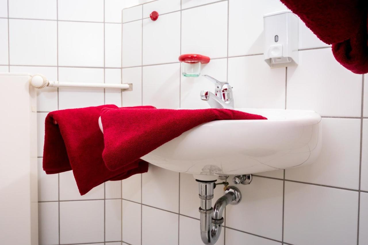 Wohlfuehlhotel Im Schlosspark - Self Checkin Willebadessen Ngoại thất bức ảnh