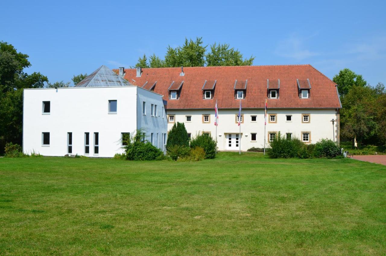 Wohlfuehlhotel Im Schlosspark - Self Checkin Willebadessen Ngoại thất bức ảnh